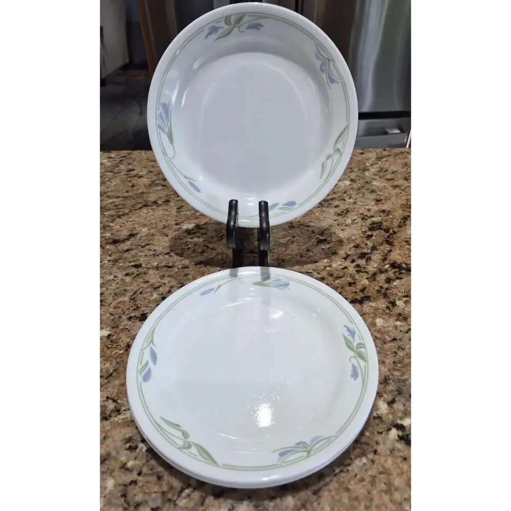 Corelle Blue Wreath Plates 7 1/4